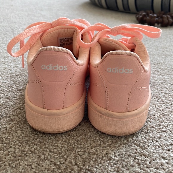 Adidas Stan Smiths - Picture 2 of 4